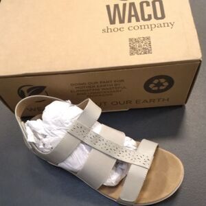 Women's Cream Sandals